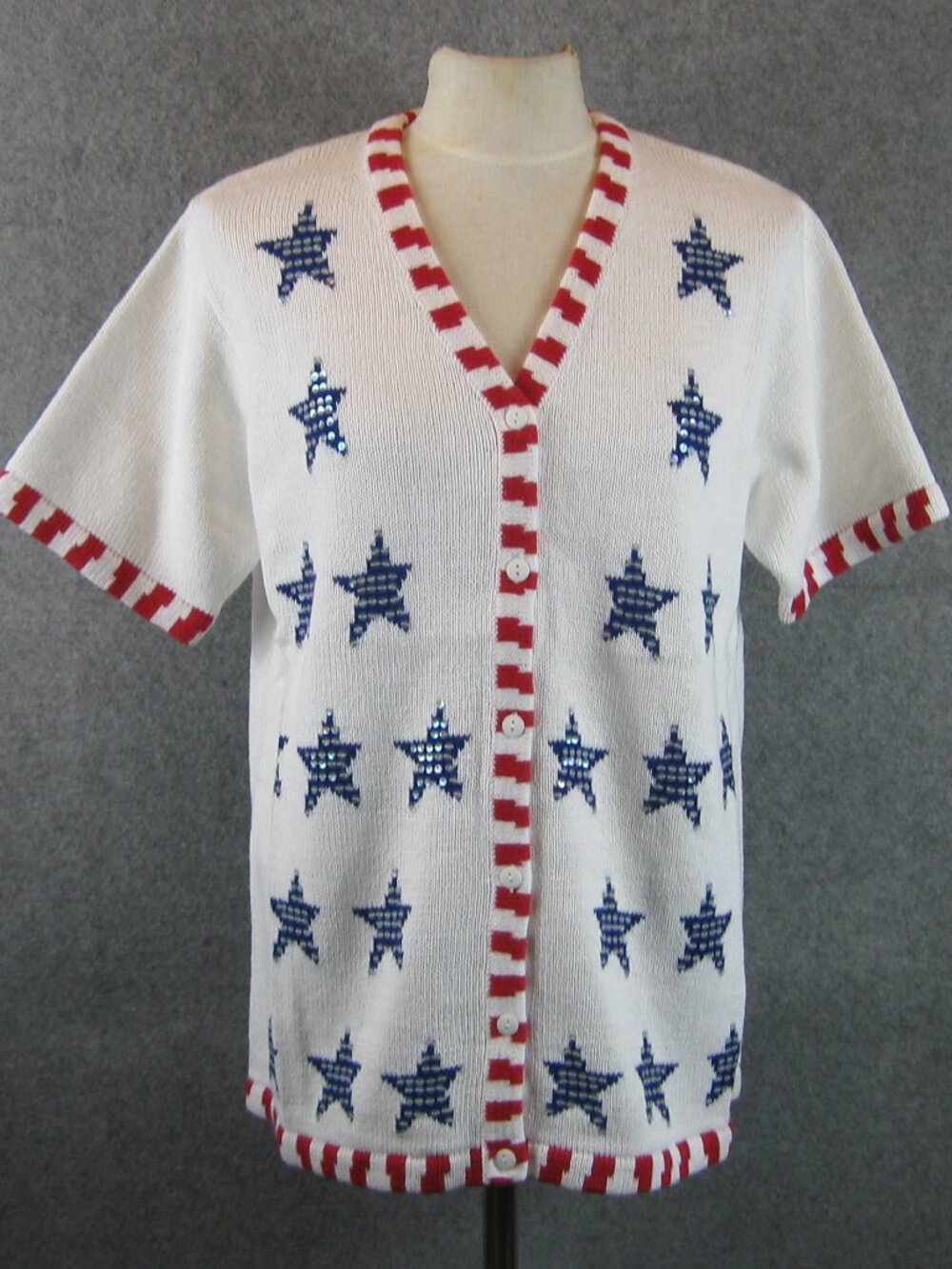 Quacker Factory Cardigan Sz M Sequined Stars Button Covers White